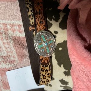 Angel Ranch cheetah and sunflower belt w/ silver buckle